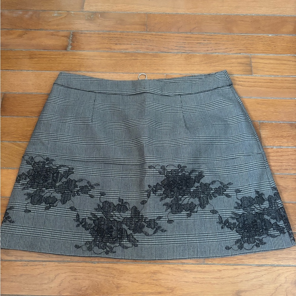 Zara Gray Plaid Mini Skirt with Black Floral Design